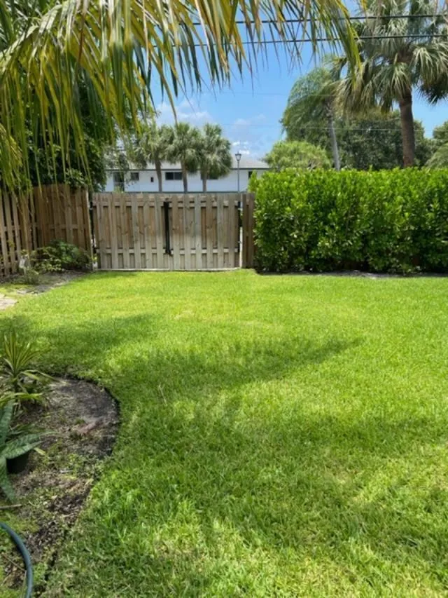3 Ridgewood Circle Jupiter, FL 33469