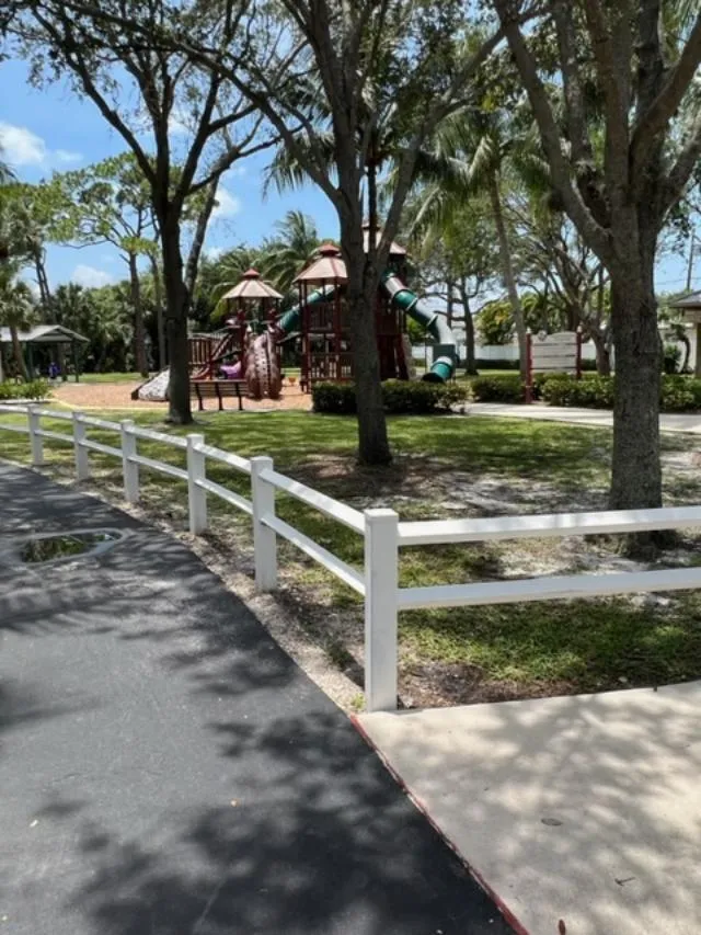 3 Ridgewood Circle Jupiter, FL 33469