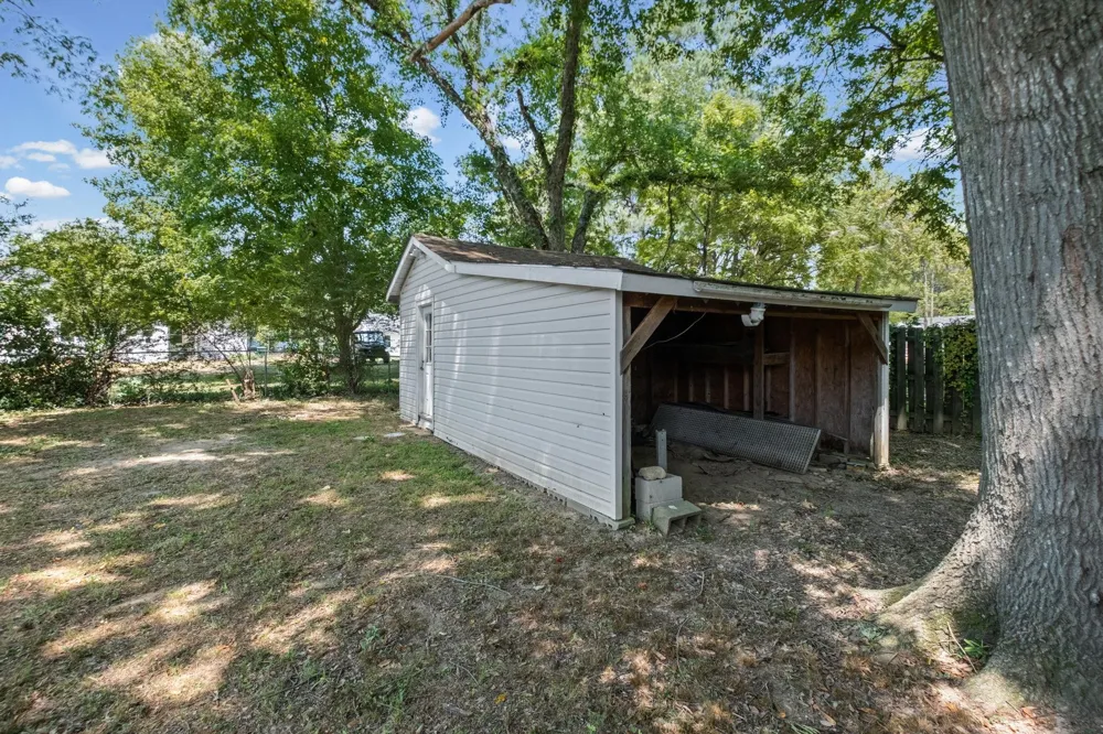 46 CHARLES AVE Munford, TN 38058