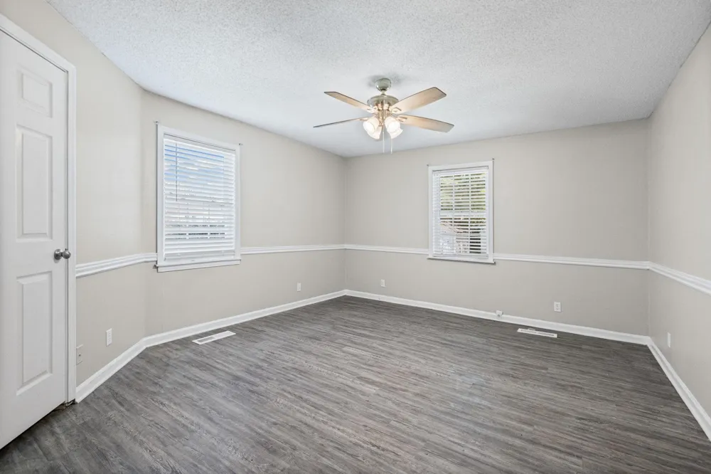 46 CHARLES AVE Munford, TN 38058