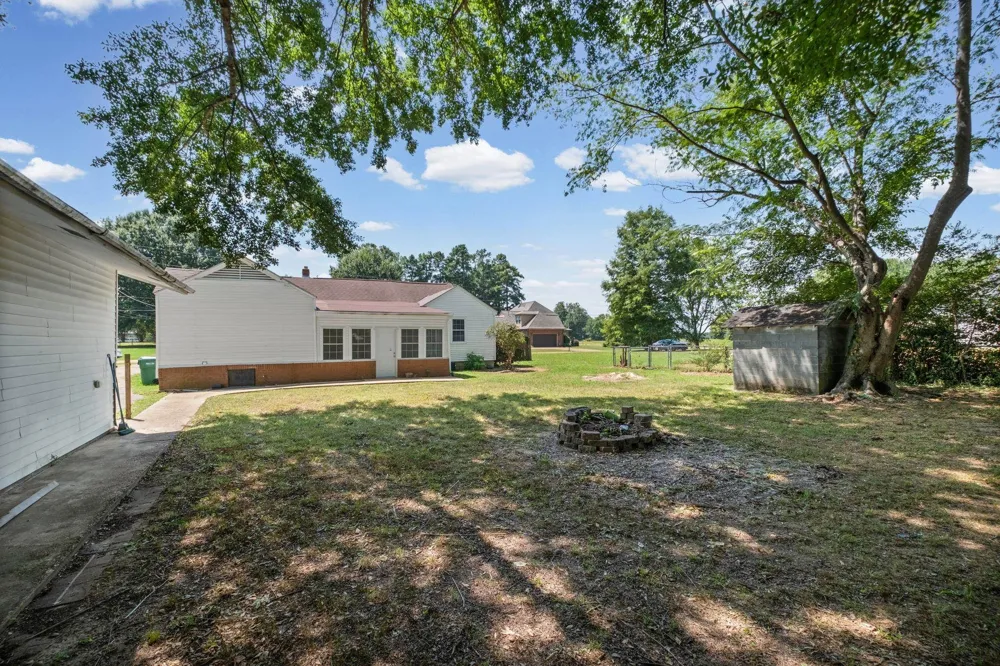 46 CHARLES AVE Munford, TN 38058