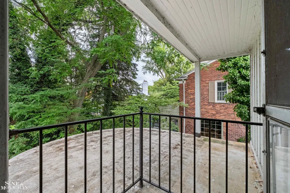 41 Beacon Hill Road Grosse Pointe Farms City, MI 48236