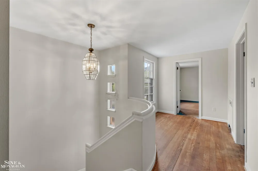 41 Beacon Hill Road Grosse Pointe Farms City, MI 48236