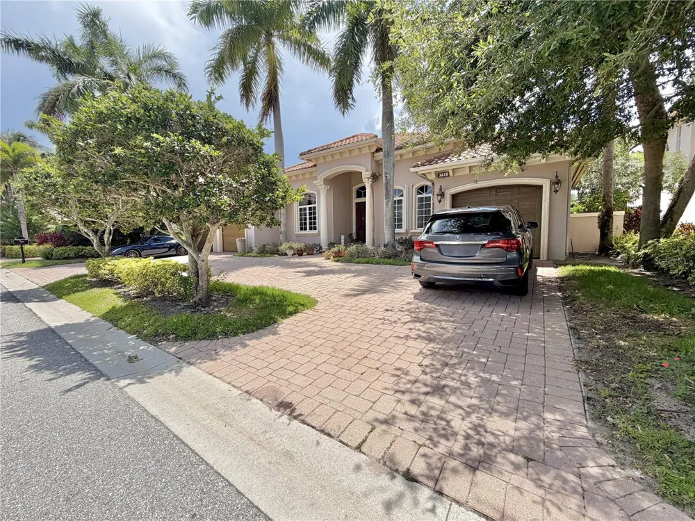 785 HARBOUR ISLE PLACE North Palm Beach, FL 33410