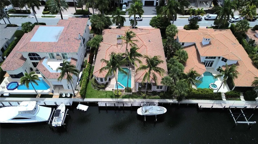 785 HARBOUR ISLE PLACE North Palm Beach, FL 33410