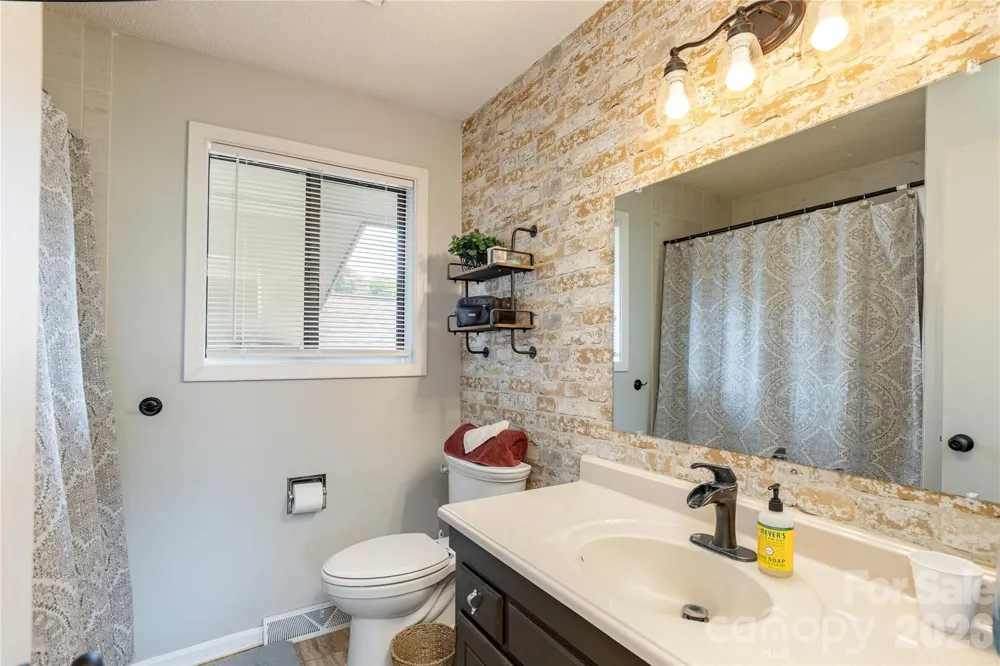 175 Glen Cannon Point #2 Pisgah Forest, NC 28768
