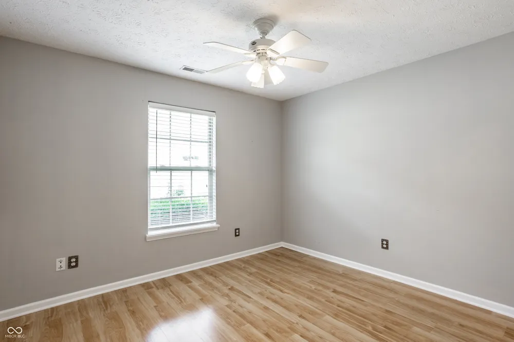 1746 Stonewall Circle Greenfield, IN 46140