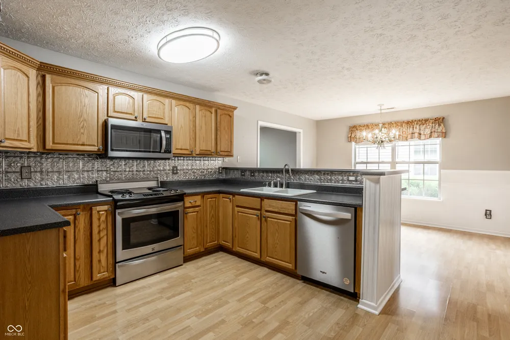 1746 Stonewall Circle Greenfield, IN 46140