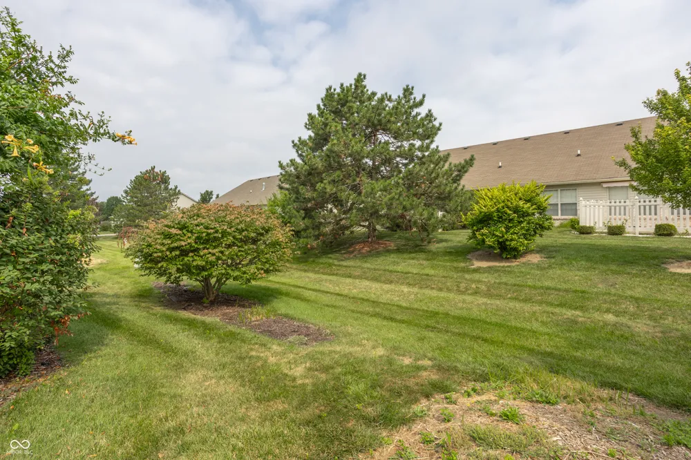 1746 Stonewall Circle Greenfield, IN 46140