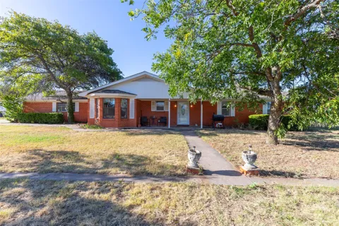 7200 Private Road 2383