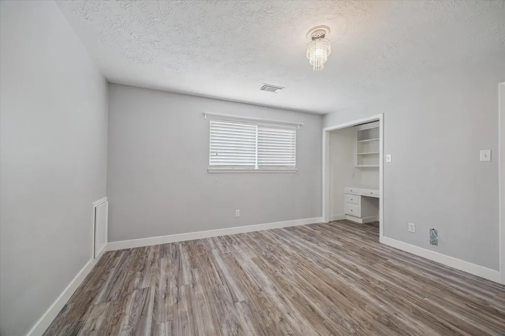 2007 Seven Oaks Drive Kingwood, TX 77339