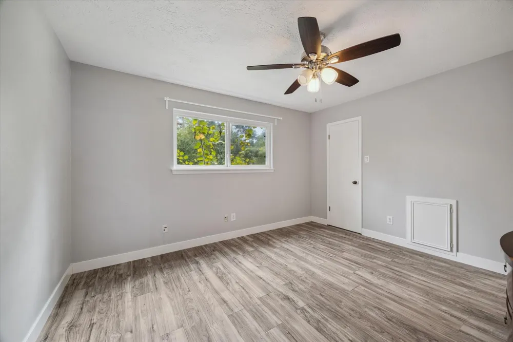 2007 Seven Oaks Drive Kingwood, TX 77339
