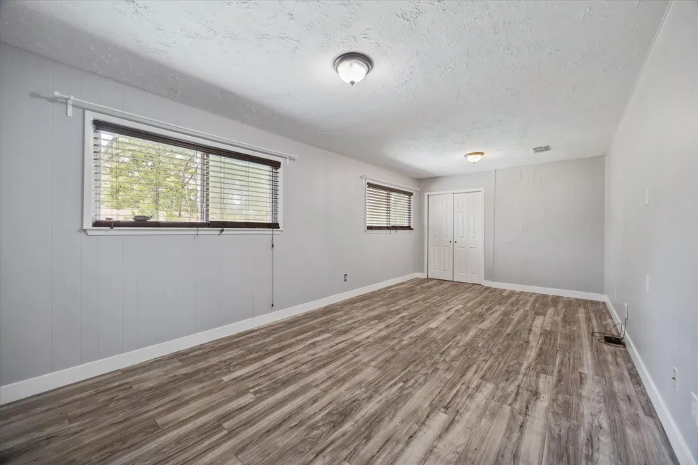 2007 Seven Oaks Drive Kingwood, TX 77339