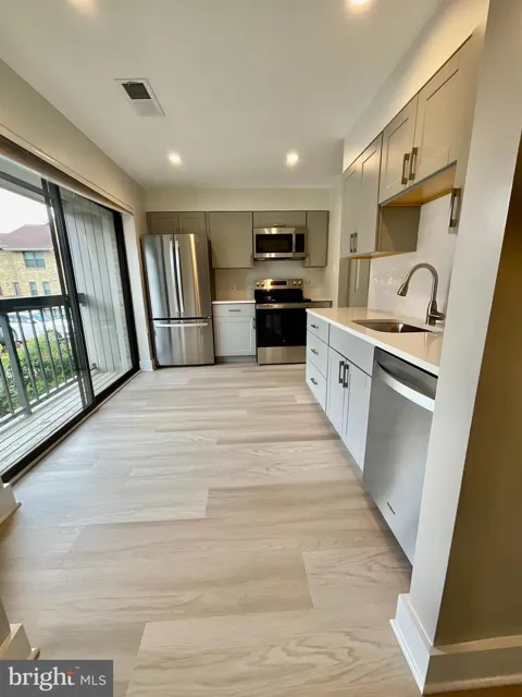 1 DUDLEY COURT #39