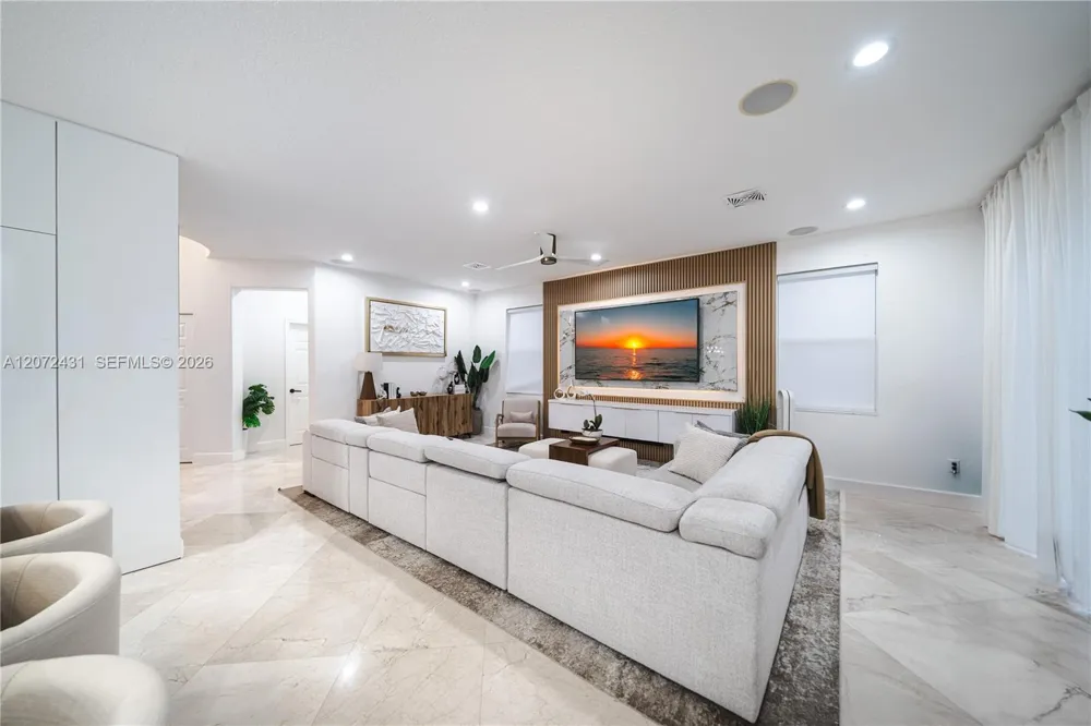 5261 SW 159th Ave Miramar, FL 33027