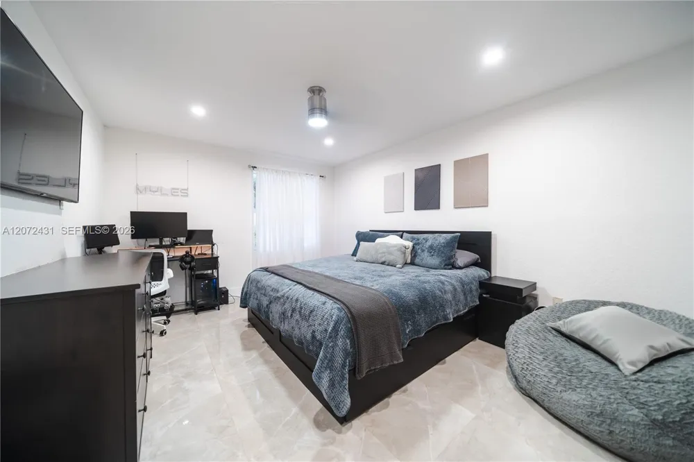 5261 SW 159th Ave Miramar, FL 33027