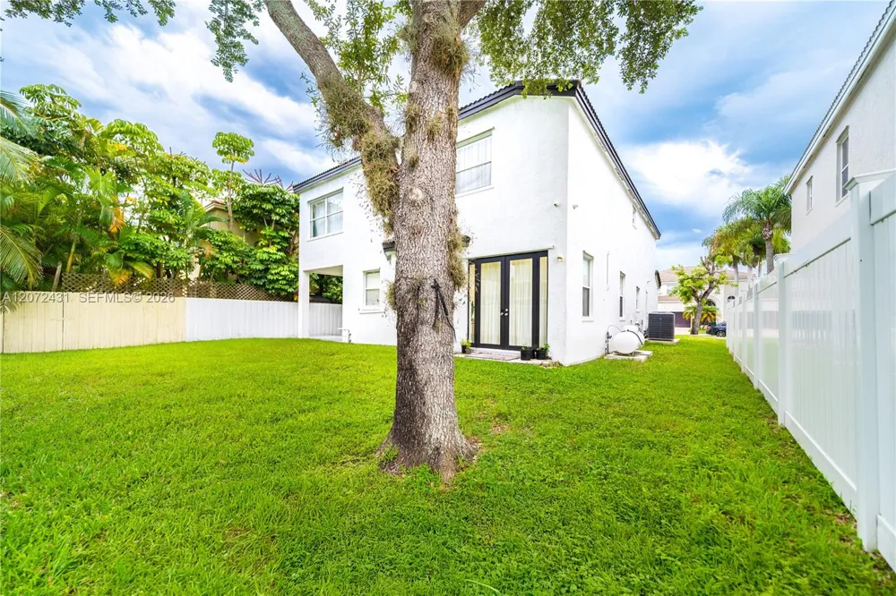 5261 SW 159th Ave Miramar, FL 33027