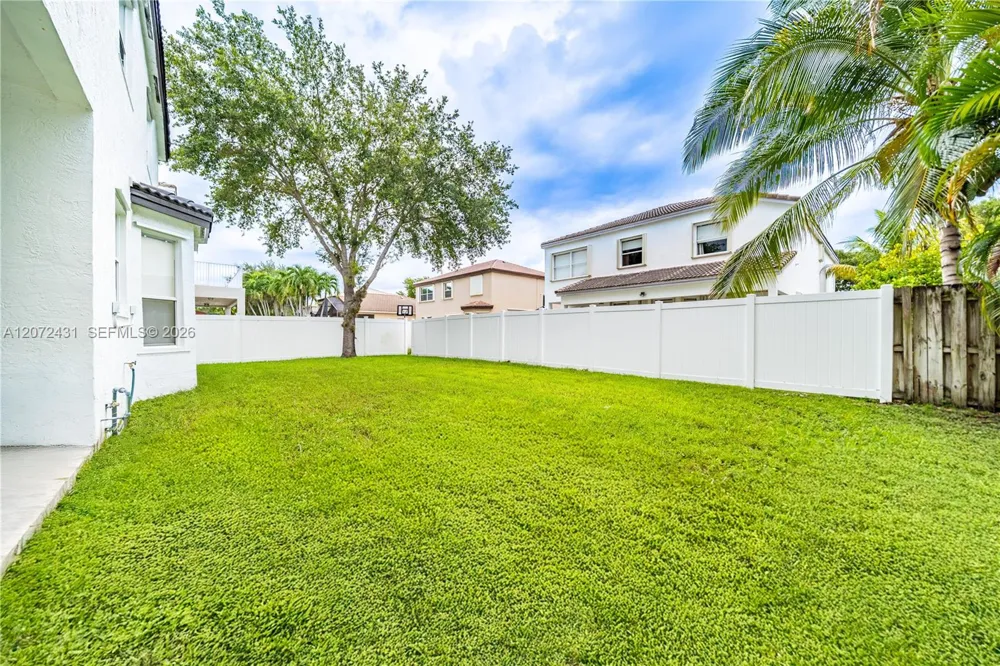 5261 SW 159th Ave Miramar, FL 33027