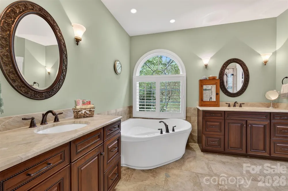 8611 Kerns Meadow Lane Huntersville, NC 28078