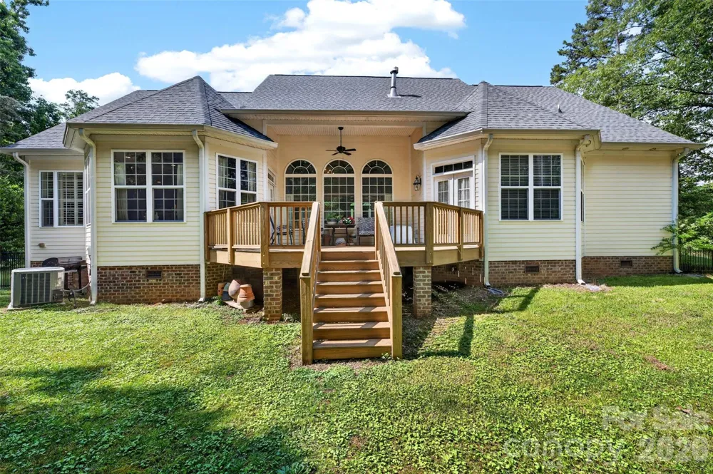 8611 Kerns Meadow Lane Huntersville, NC 28078