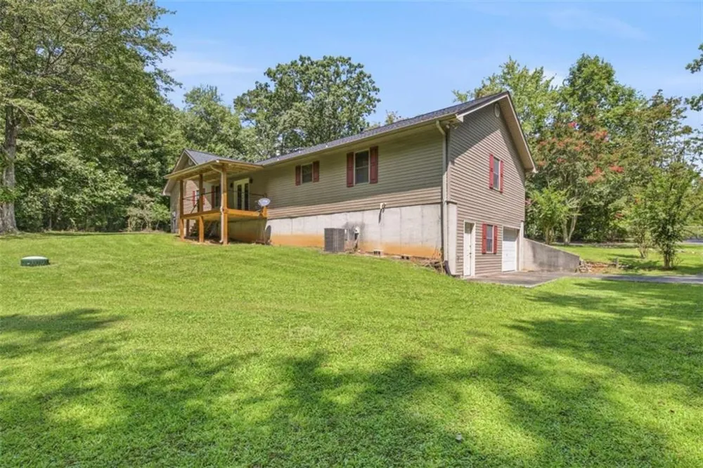 2600 Level Grove Road Cornelia, GA 30531