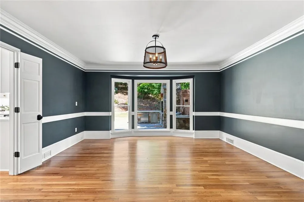 7680 Dunvegan Close Sandy Springs, GA 30350