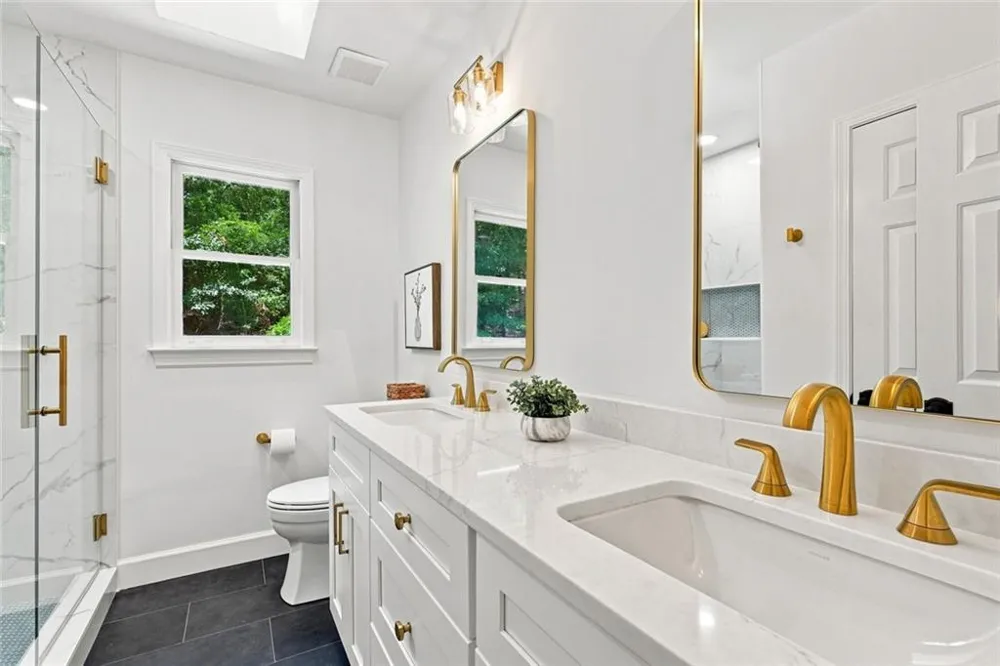 7680 Dunvegan Close Sandy Springs, GA 30350