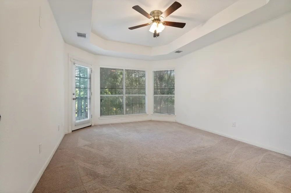 3925 Silver Meadow Lane Grand Prairie, TX 75052