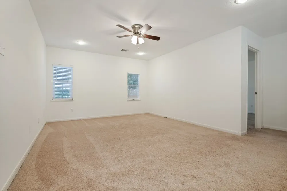 3925 Silver Meadow Lane Grand Prairie, TX 75052