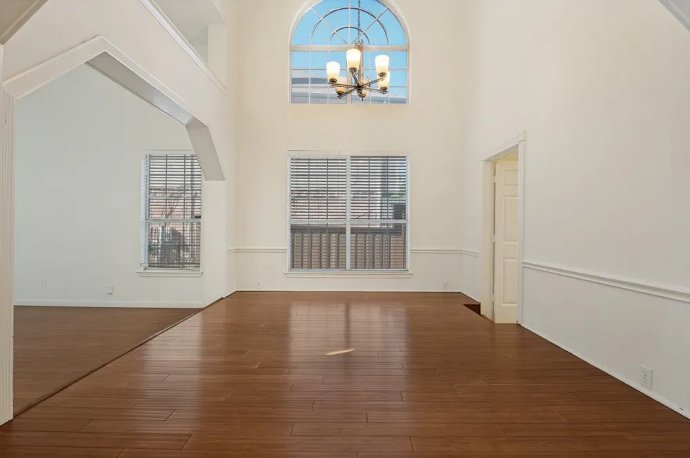 3925 Silver Meadow Lane Grand Prairie, TX 75052