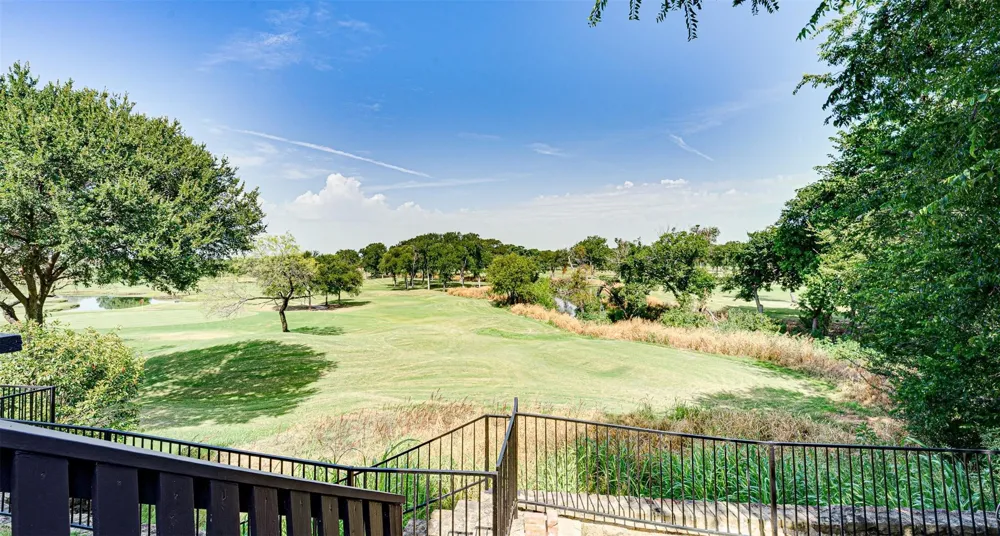 3925 Silver Meadow Lane Grand Prairie, TX 75052