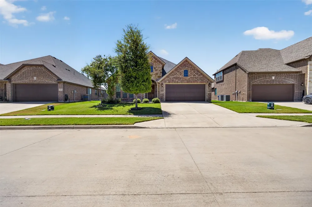 11805 Dixon Drive Fort Worth, TX 76108
