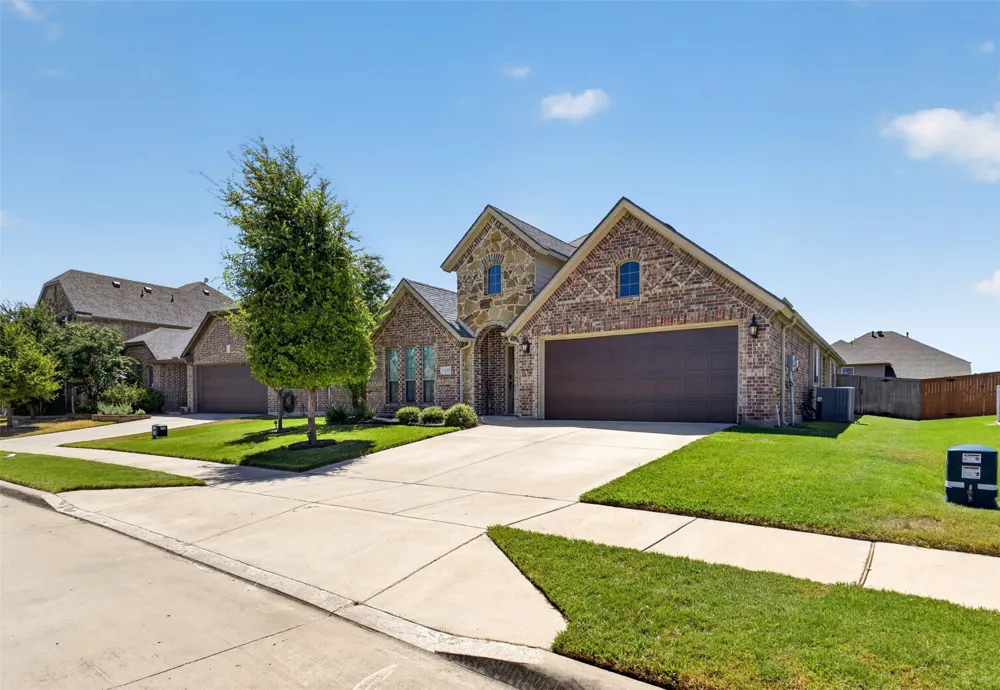 11805 Dixon Drive Fort Worth, TX 76108