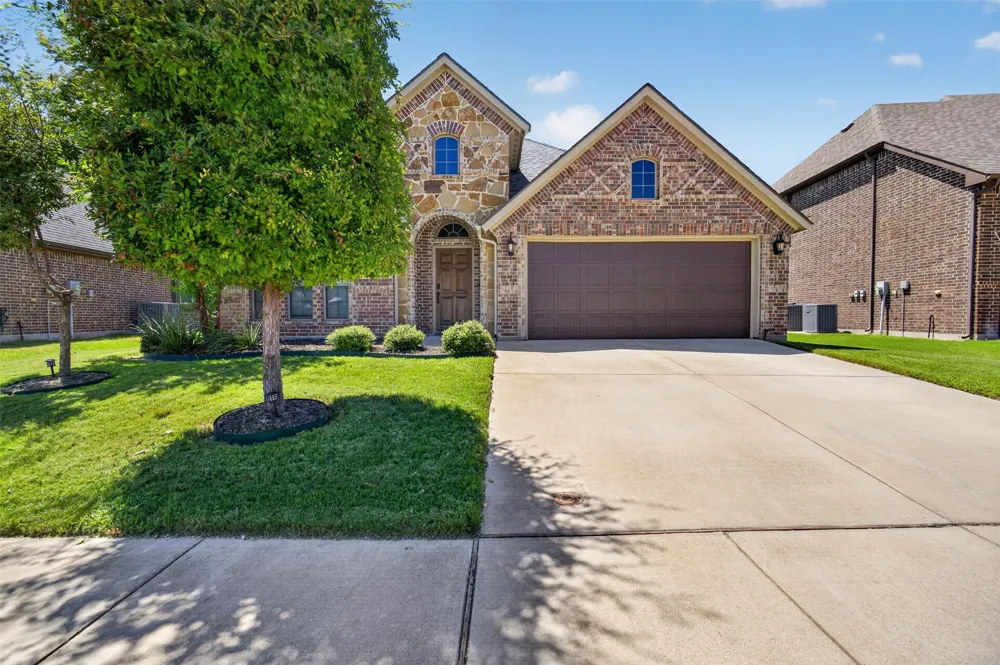 11805 Dixon Drive Fort Worth, TX 76108