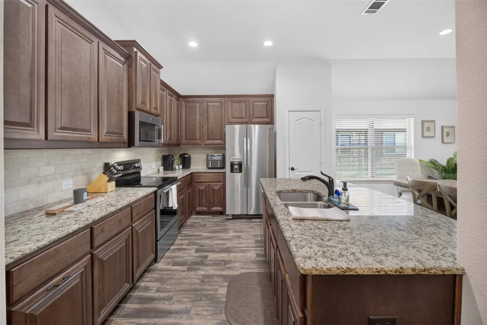 11805 Dixon Drive Fort Worth, TX 76108