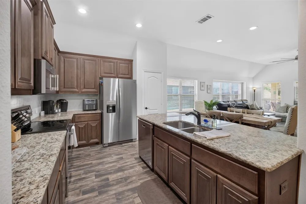 11805 Dixon Drive Fort Worth, TX 76108