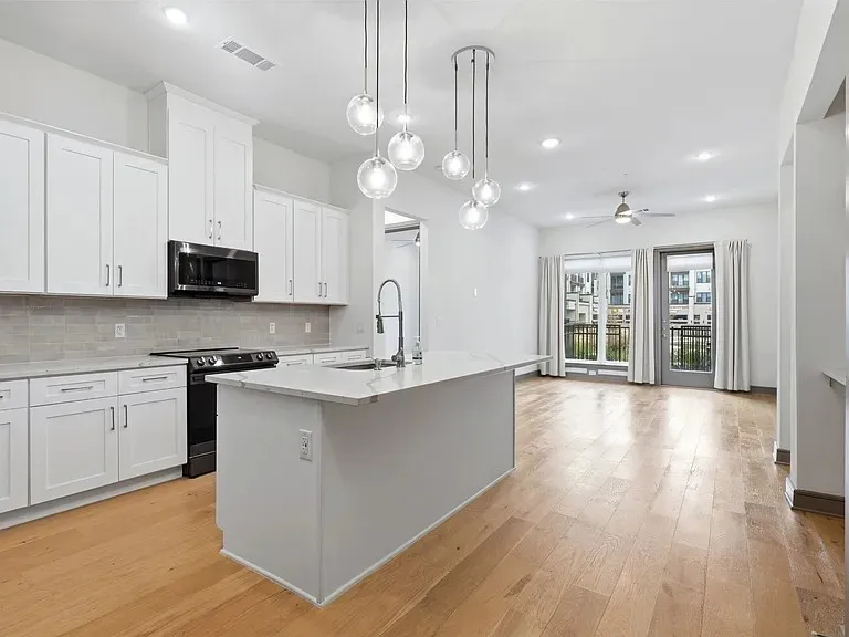 2700 Old Denton Road #4445 Carrollton, TX 75007