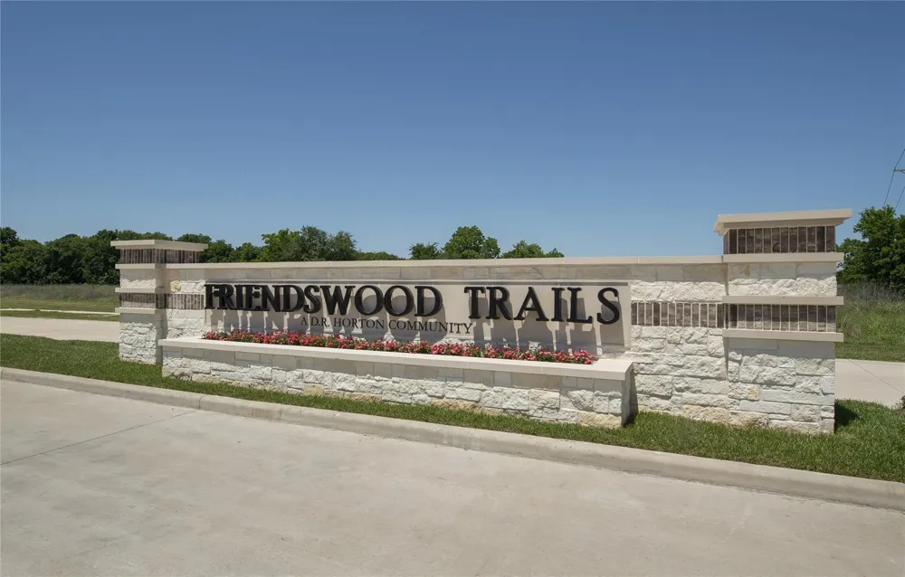 2319 Friendswood Trail Friendswood, TX 77546
