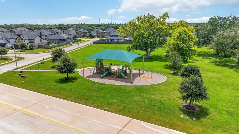 2319 Friendswood Trail Friendswood, TX 77546