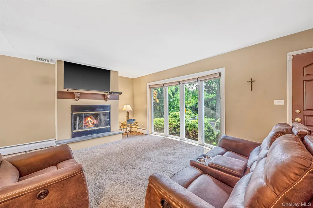 41 Orchard Street Farmingdale, NY 11735
