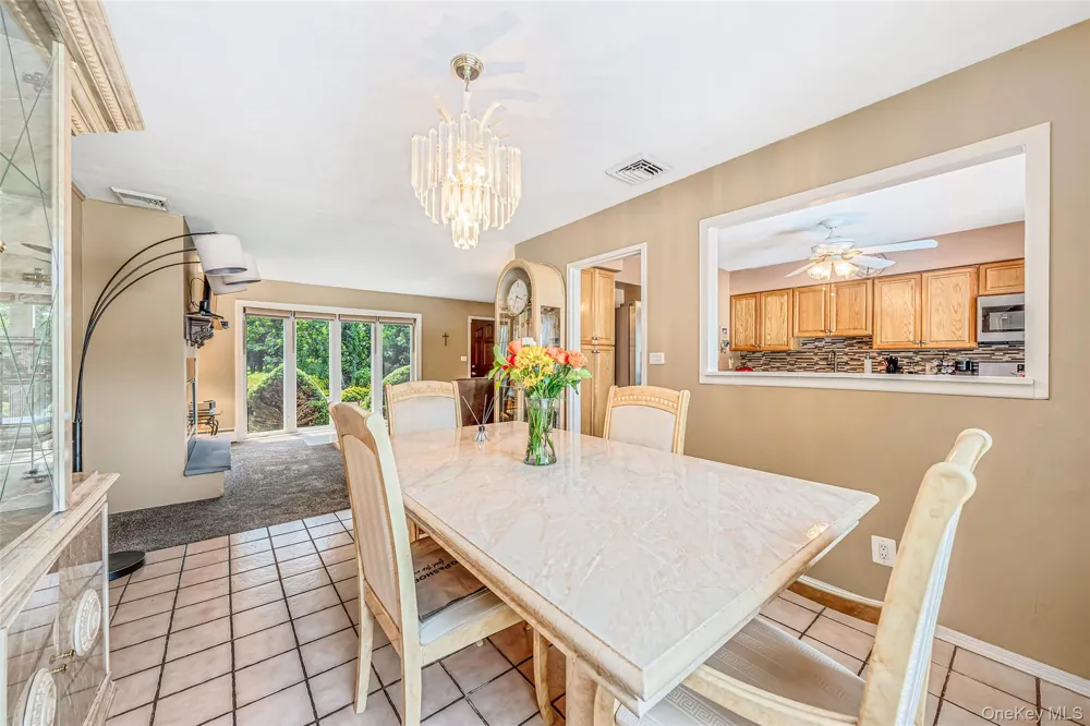 41 Orchard Street Farmingdale, NY 11735