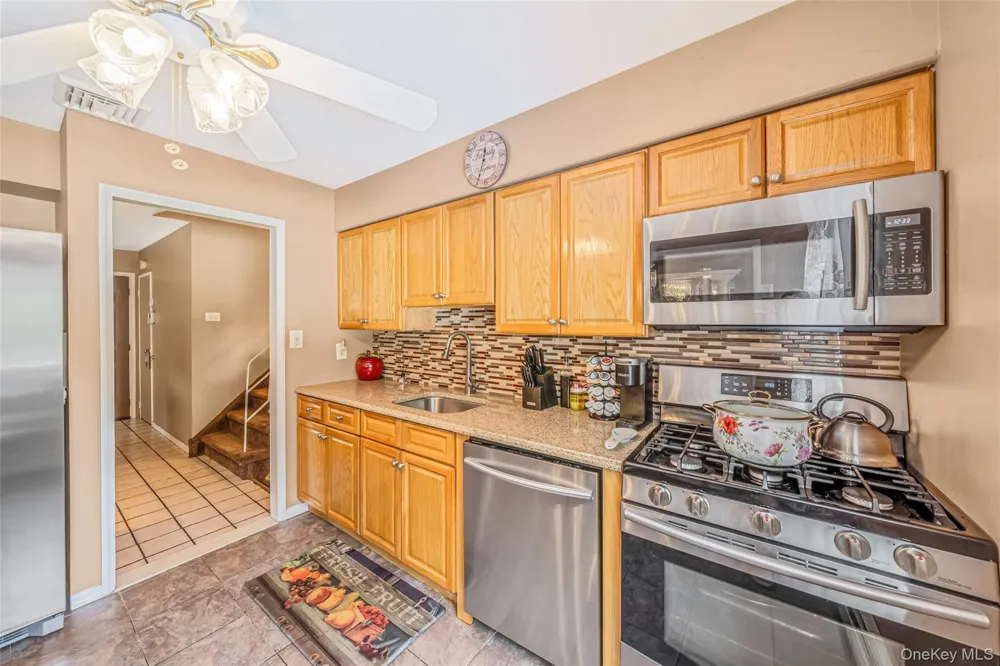 41 Orchard Street Farmingdale, NY 11735