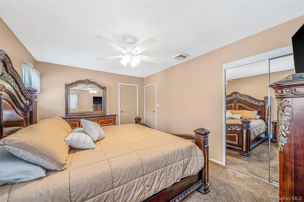 41 Orchard Street Farmingdale, NY 11735