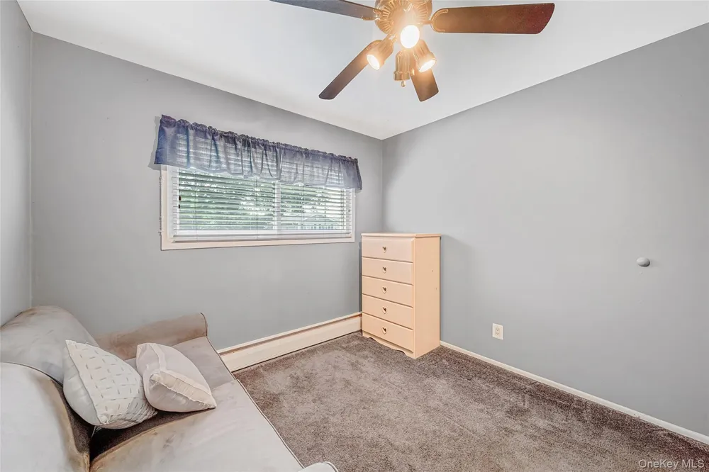 41 Orchard Street Farmingdale, NY 11735