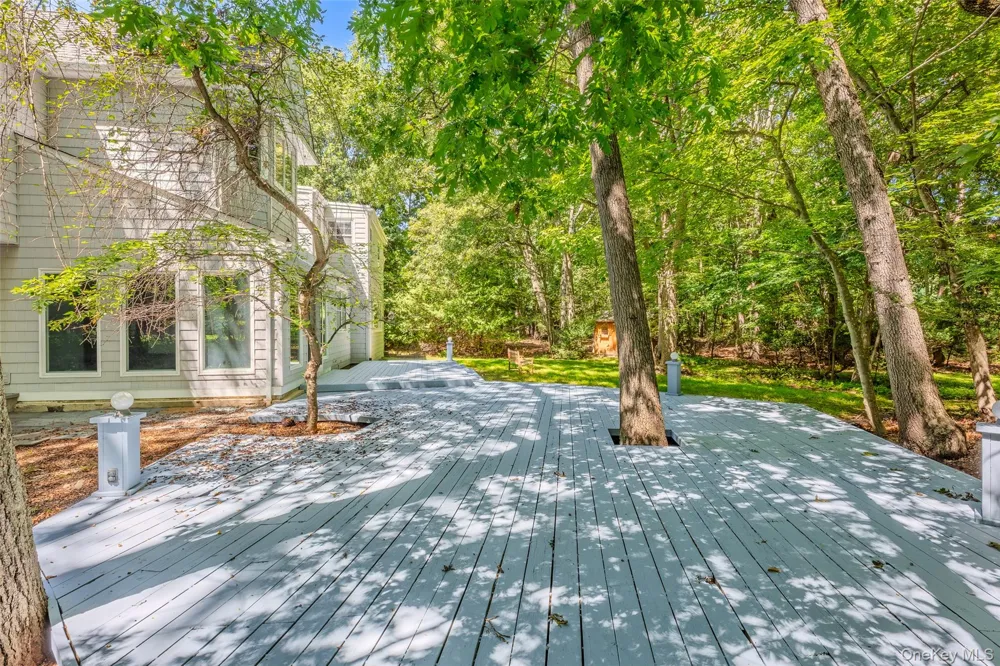 23 Cliff Road Belle Terre, NY 11777