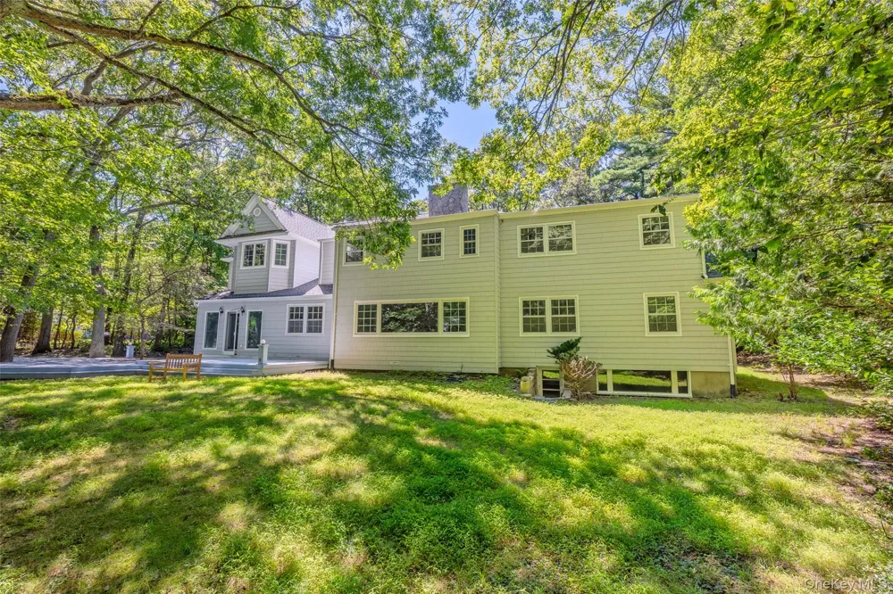 23 Cliff Road Belle Terre, NY 11777