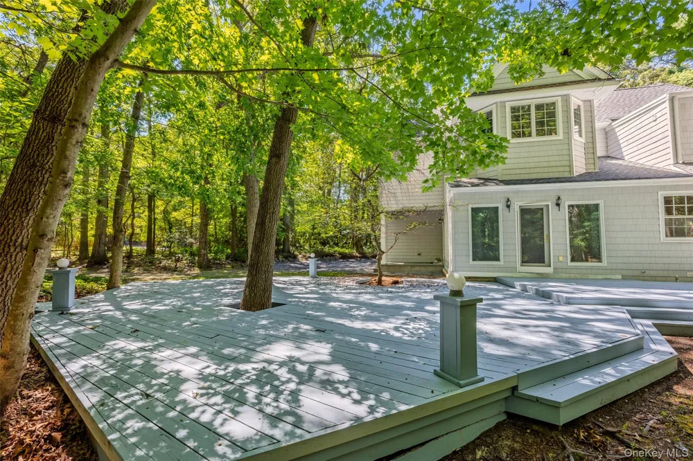 23 Cliff Road Belle Terre, NY 11777