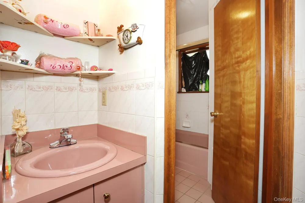 1 Morris Road Spring Valley, NY 10977