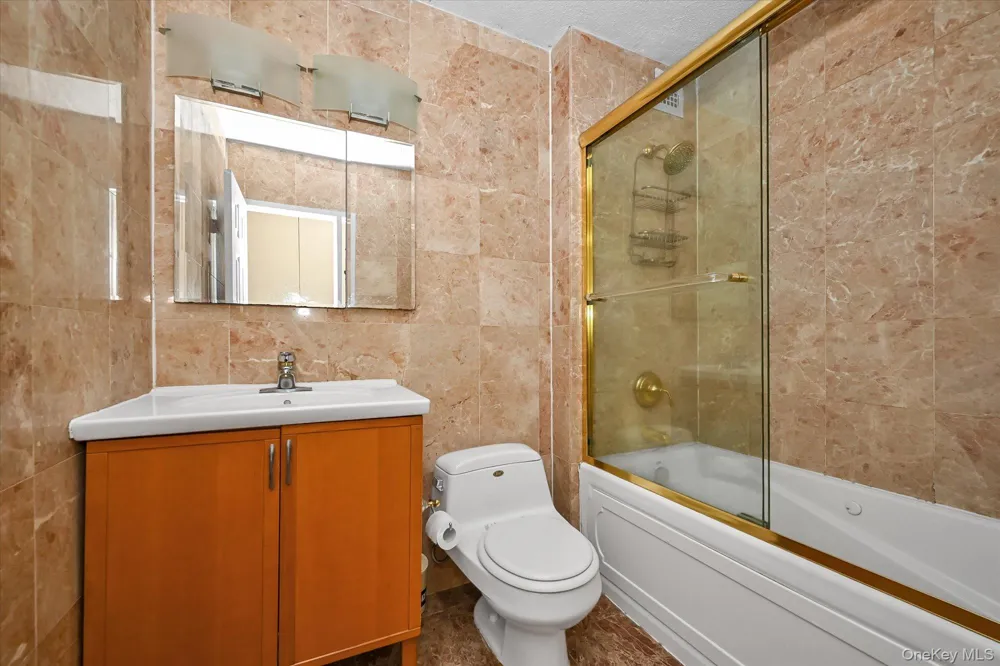 150-38 Union Turnpike #6F Flushing, NY 11367