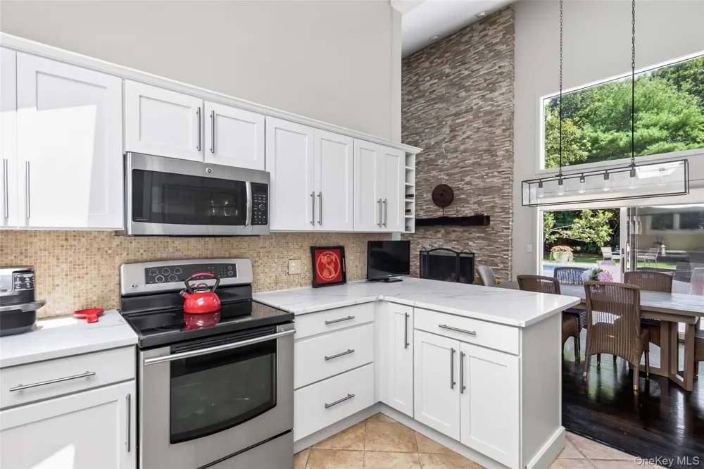 14 Rose Hill Road Water Mill, NY 11976